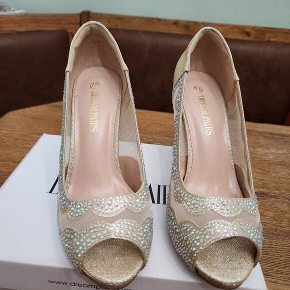 Dream Pair Gold and Crystal Heels - Picture 2 of 6